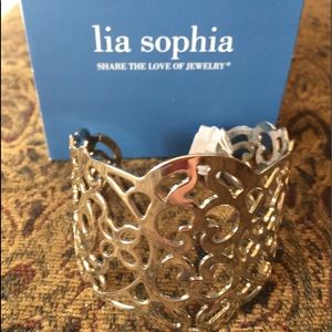 Cuff bracelet NWT
